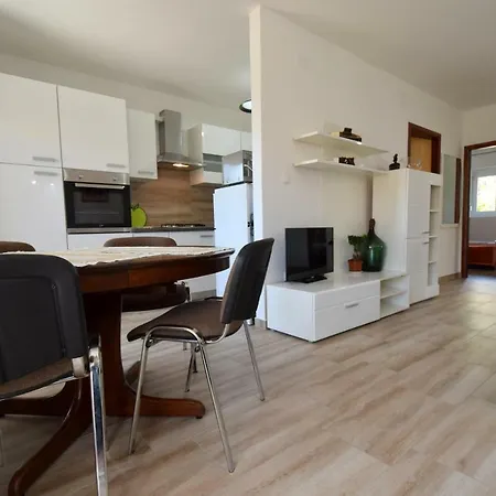Apartment Vanja Krk Town